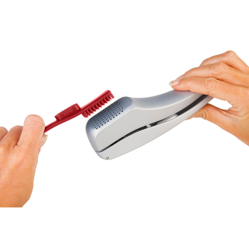 Zyliss Garlic Press 'Susi 3' with Cleaner